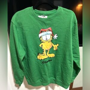 NWT: Women’s S Tilly's Green Graphic Christmas Garfield Sweatshirt!